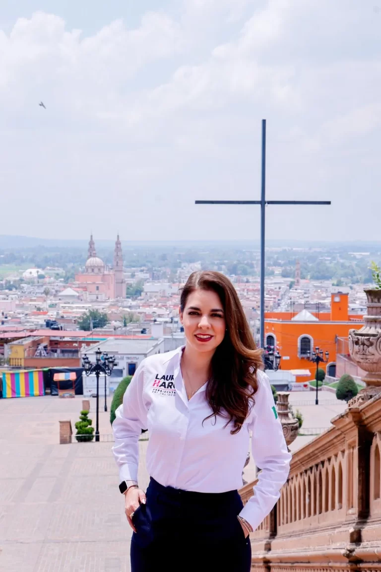 Laura Haro en territorio